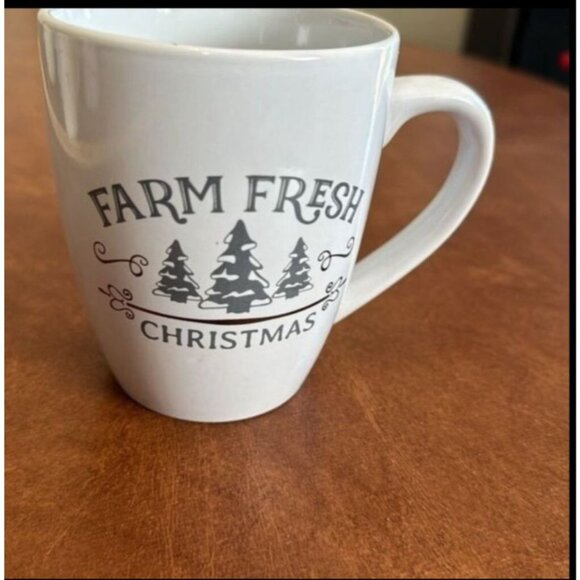 Christmas Theme Mugs  Farm Fresh Christmas  Santa Belt  Holiday Ornamen - Picture 7 of 15
